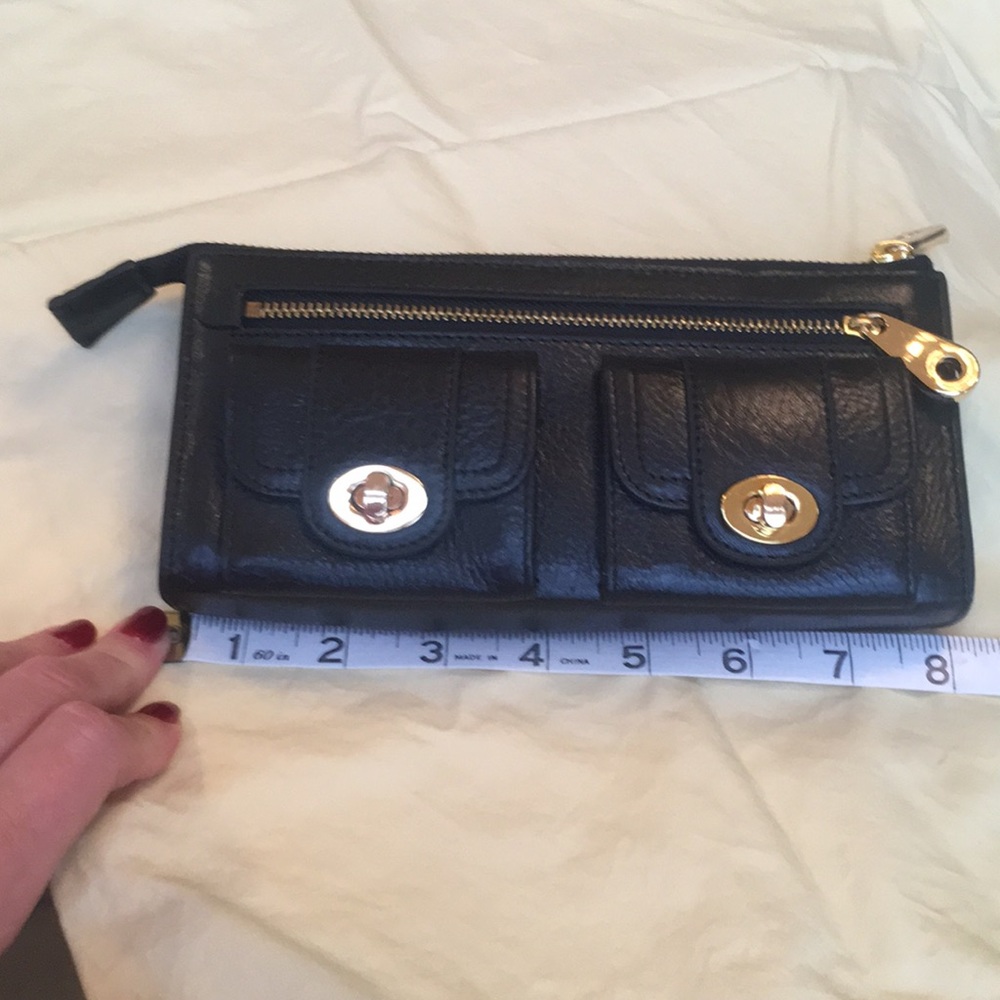 🌹🖤NWT Leather Clutch Wallet Black
